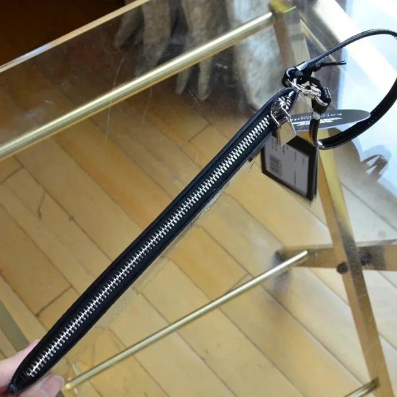 Kate Spade Space Invaders Large Wristlet KI754 - Picture 6 of 7